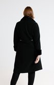 Manteau long avec fausse fourrure
